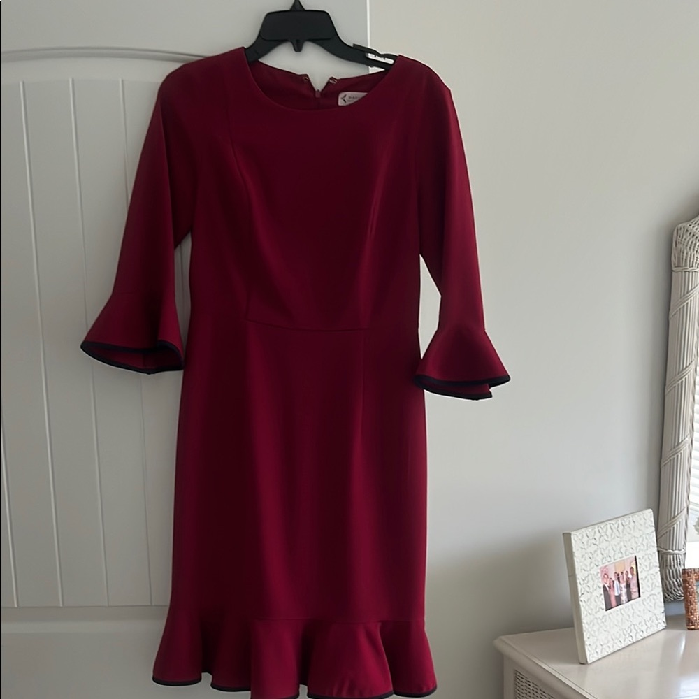 Elegant Burgundy Dress with Flared Sleeves
